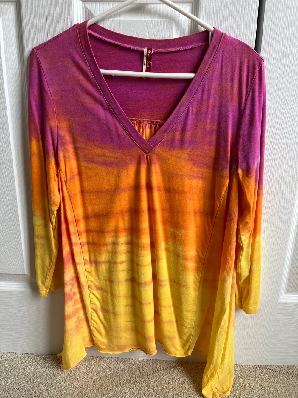 Barbara Lesser tie dye shirt with flowing edges, EUC 🧡💛💜
